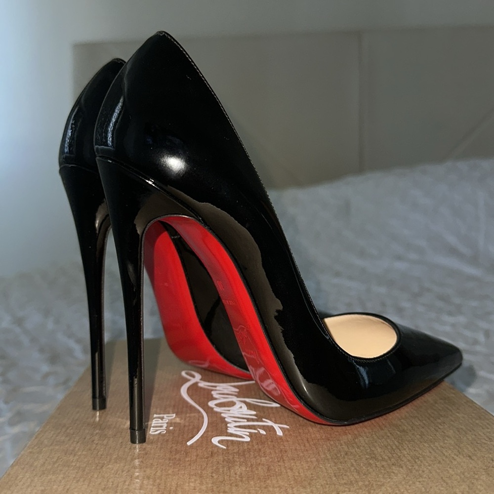 Authentic Brand New Christian Louboutin So Kate 120 mm Pumps Patent Leather 38